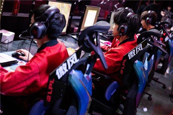 职业赛指定用椅 傲风G7凭啥这么火pg电子首页明星直播同款 英雄联盟(图5)